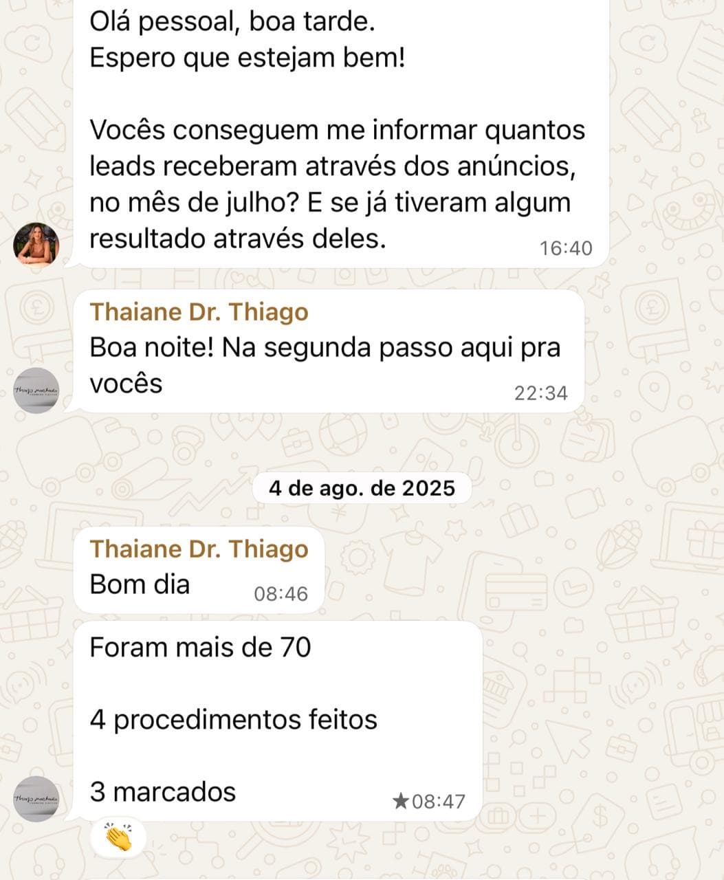 Print de conversa no WhatsApp mostrando os resultados de leads e procedimentos de uma clínica parceira da Acelera Clínica